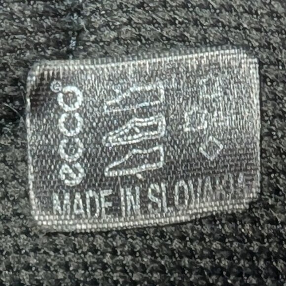 Ecco Sky Lace-Up Leather Sneaker in Black - Picture 6 of 16